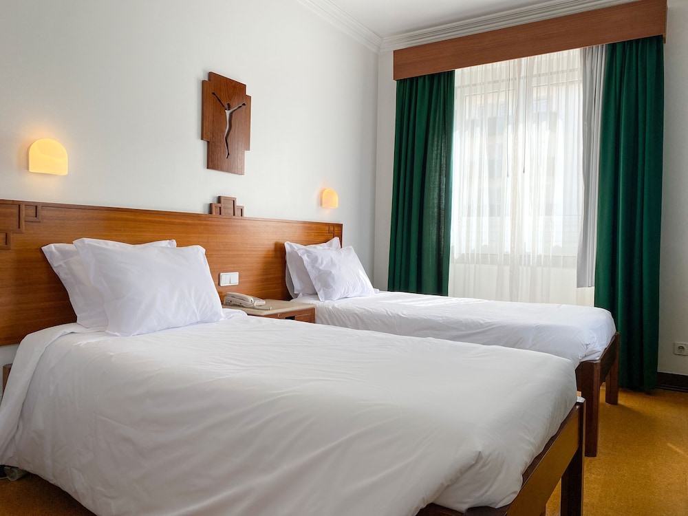 Standard Twin Room, Non Smoking, Air conditioning - Photo 3