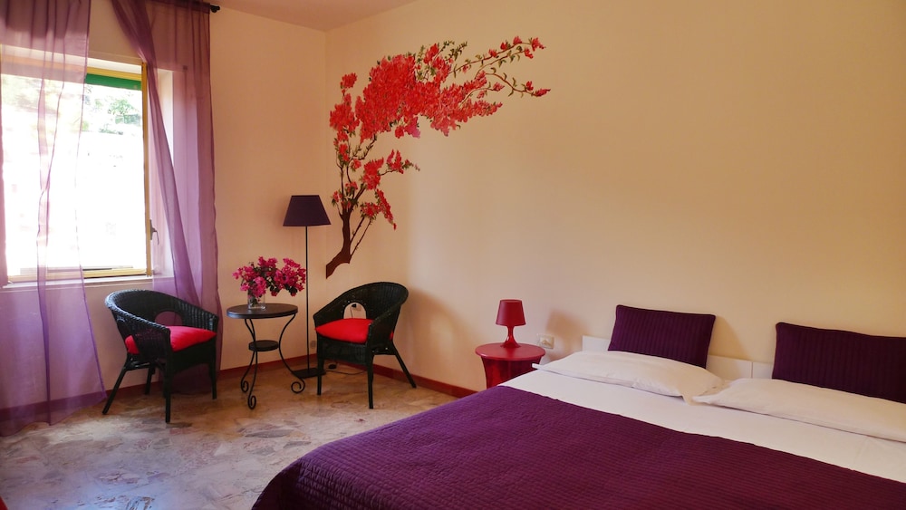 Comfort Triple Room, City View