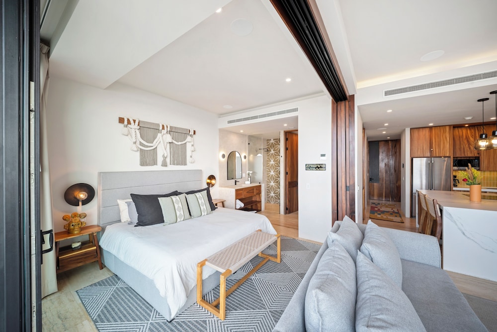 Deluxe Suite, 2 Bedrooms