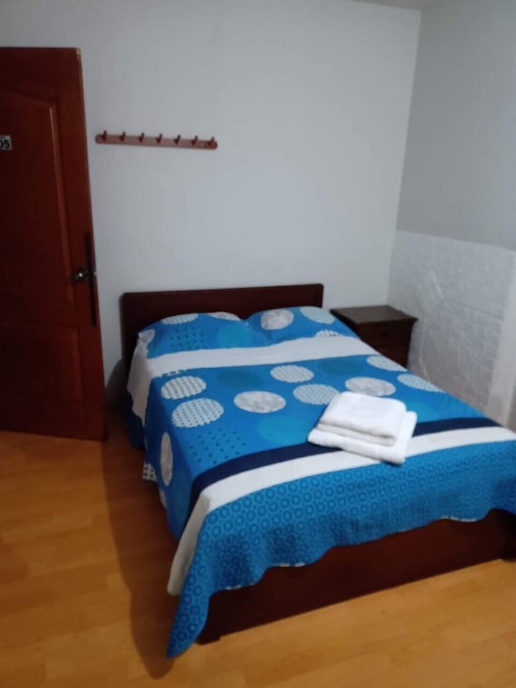 Basic Double Room, Private Bathroom photo 2