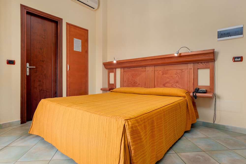 Panoramic Triple Room - Photo 1