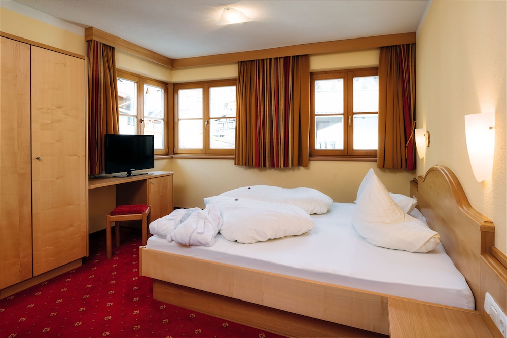 Suite (Smiley III.) photo 2