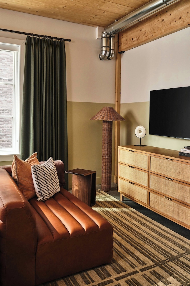 Studio, 1 King Bed