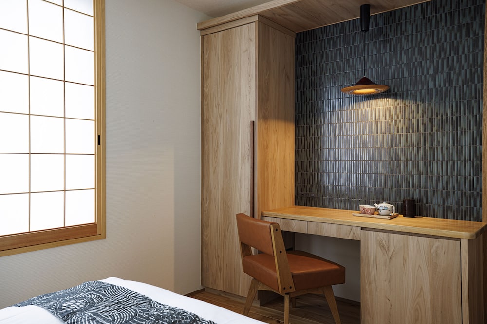 Japanese Modern Queen Room, Non Smoking - Photo 8
