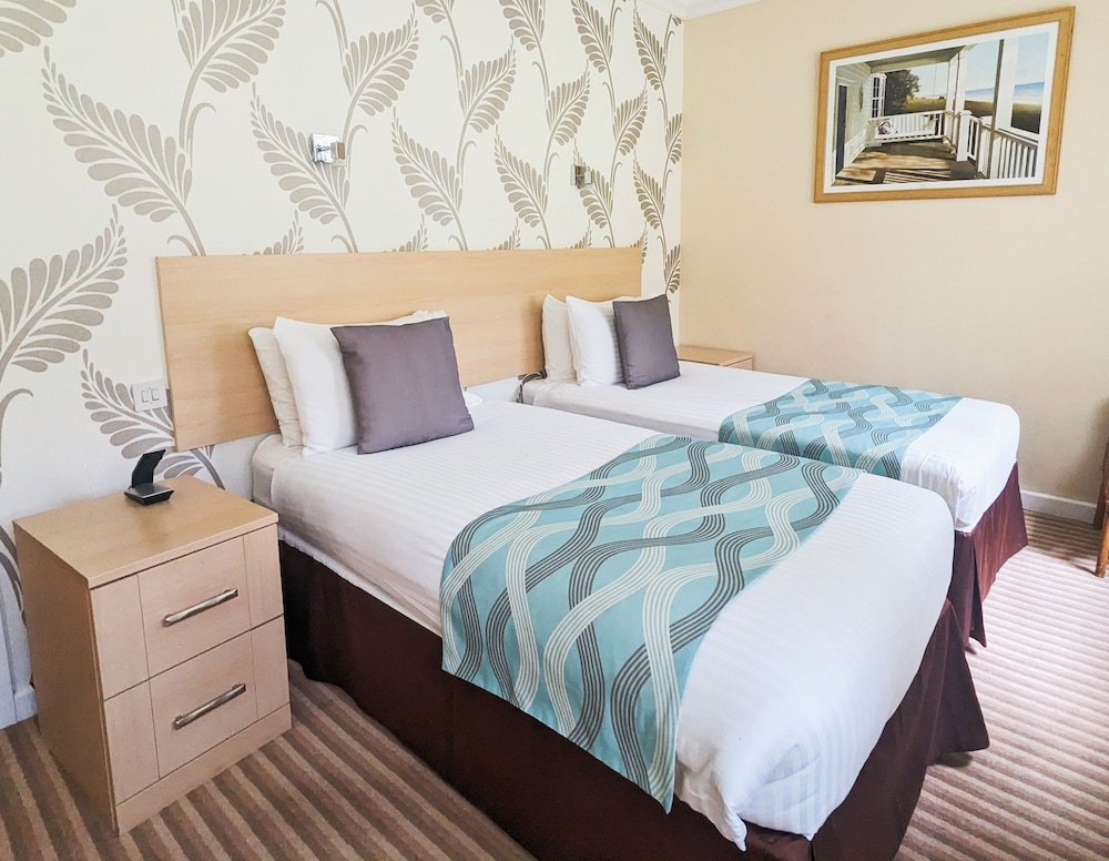 Standard Twin Room, 2 Twin Beds - Photo 2