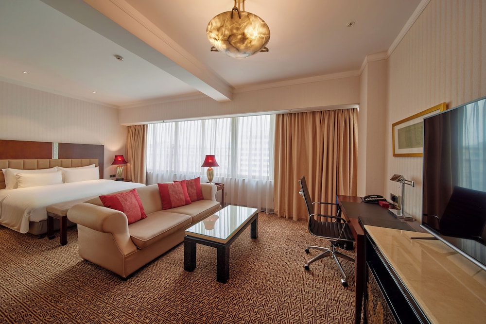 Premier King Bed Room