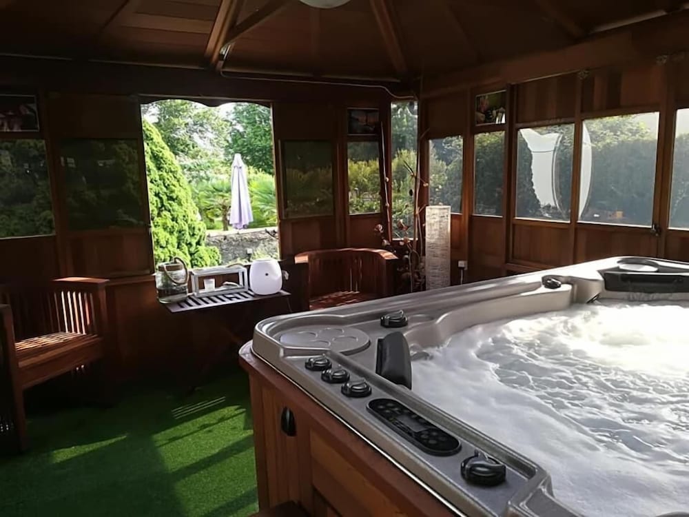Classic Double Room, Ensuite, Garden View (Fleur de LOTUS) photo 3