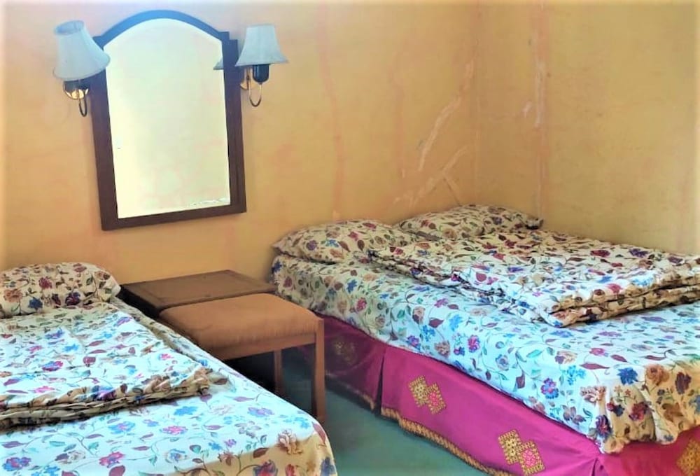Deluxe Room - Photo 5