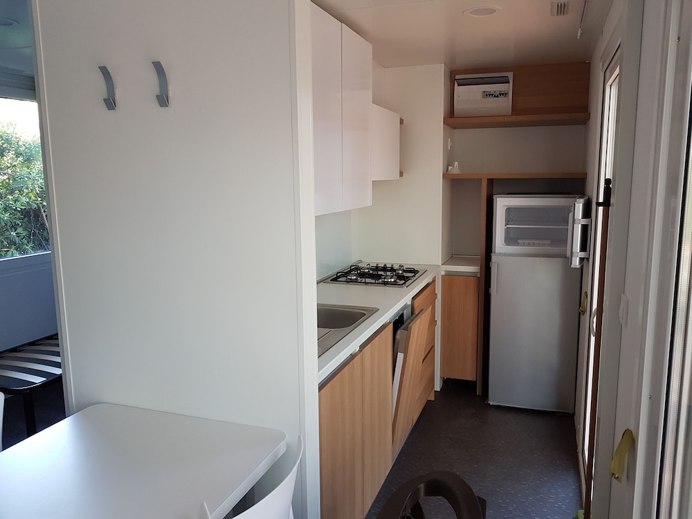 Family Mobile Home photo 2