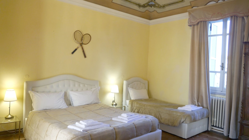 Comfort Room photo 2