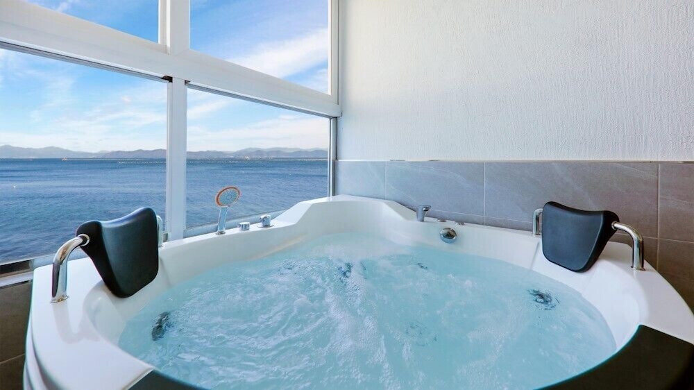 Room (A-201 duplex spa) - Photo 4