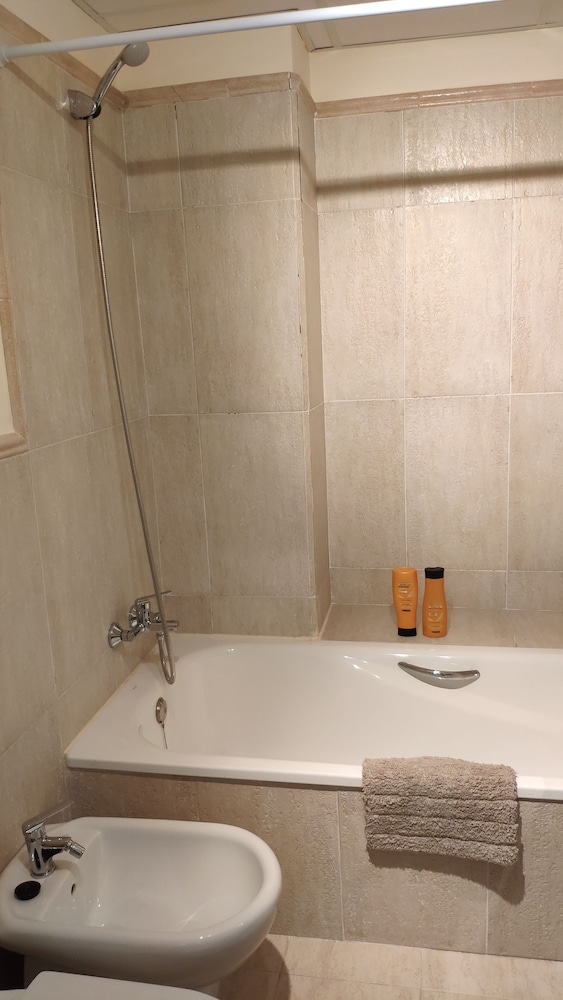 Appartamento con 2 Camere da Letto e Piscina, Foto 3