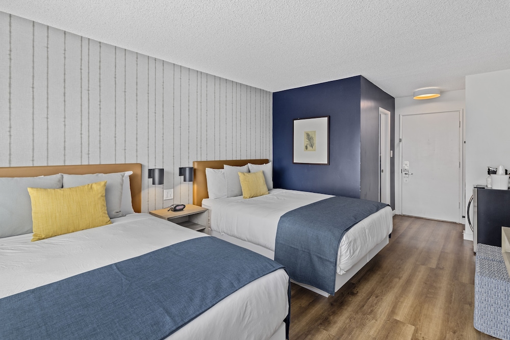 Deluxe Room, 2 Queen Beds, Harbor View photo 3