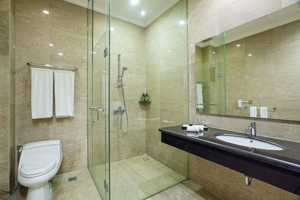 Suite Room - Photo 3