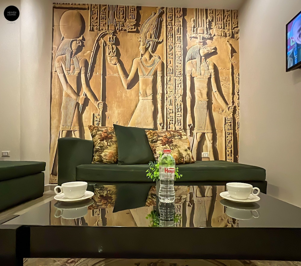 Family Room photo 3