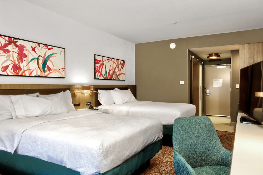 Room, 2 Queen Beds, Accessible (Hearing) - Photo 3