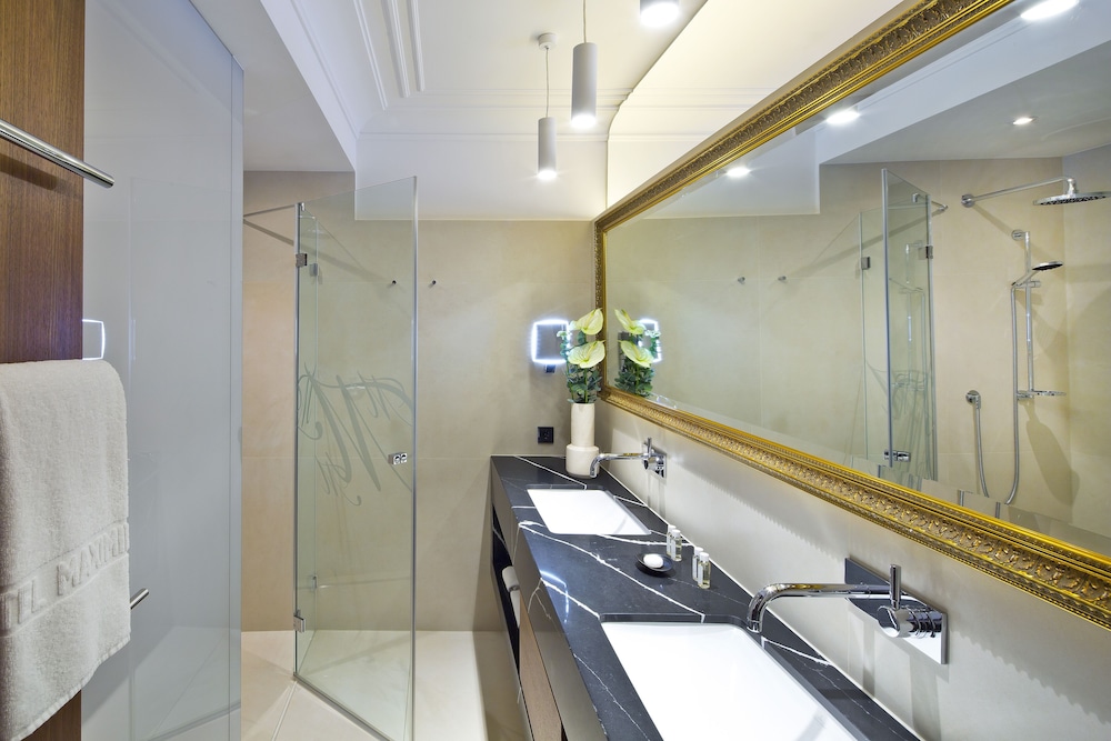 Superior Double Room, Non Smoking, Allergy Friendly - Photo 6