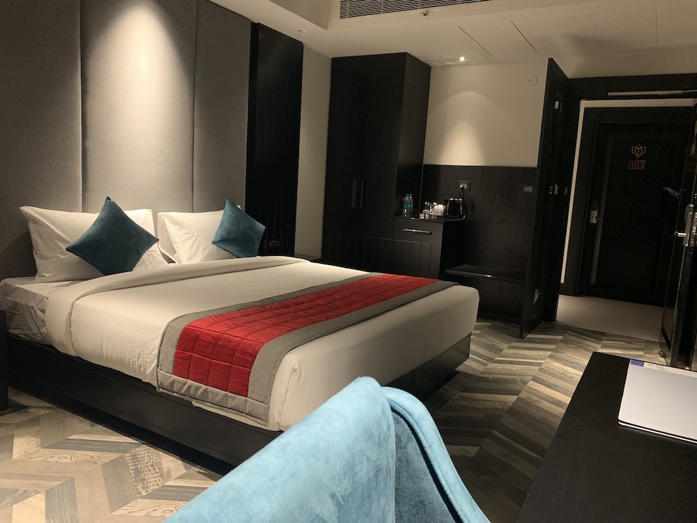 Premium Room - Photo 3