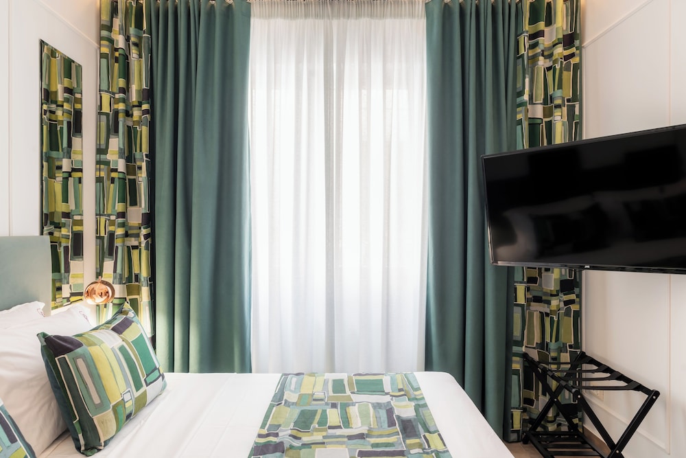 Junior Suite, City View