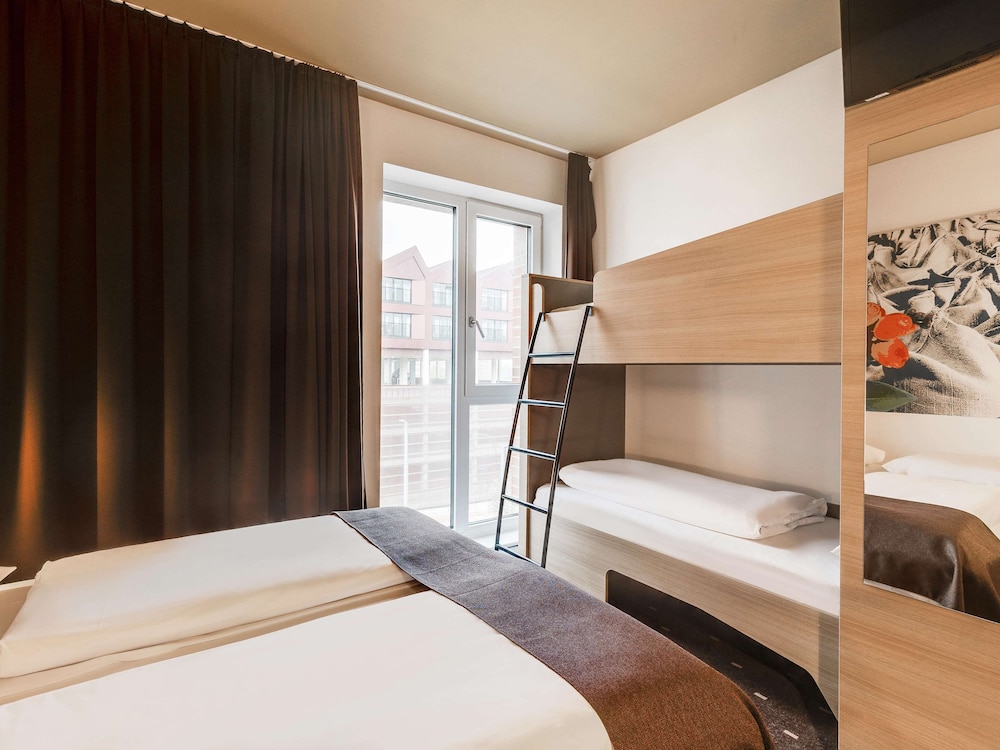 Quadruple Room photo 2