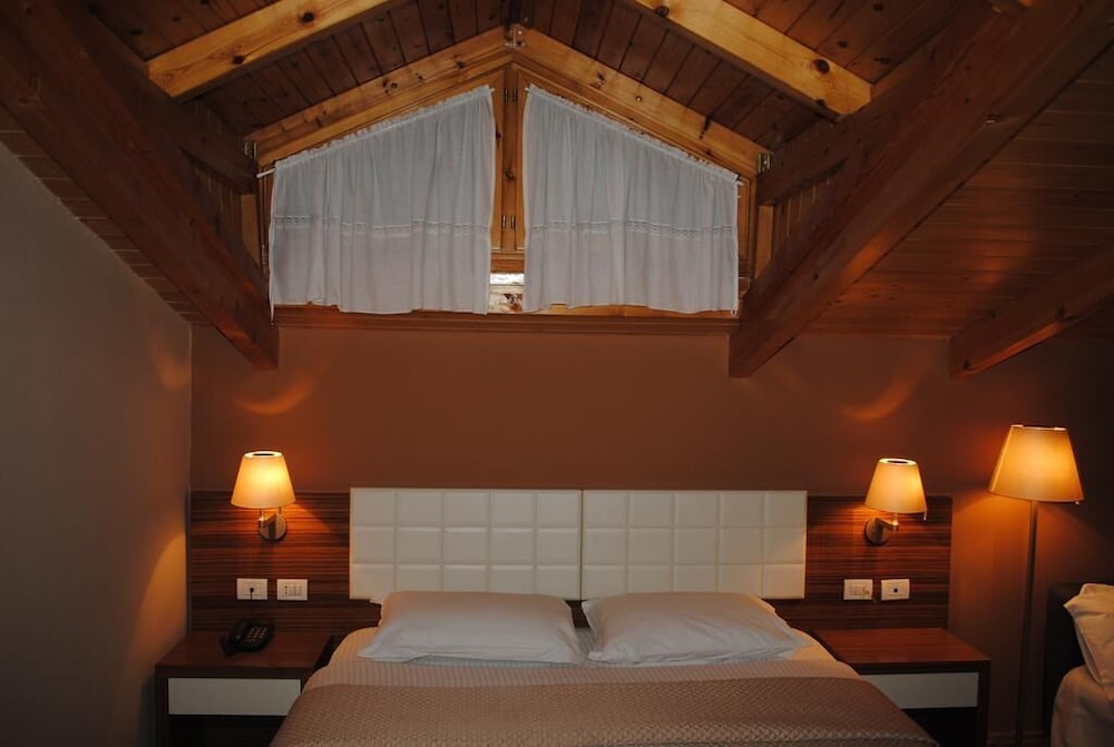 Superior Double Room, 1 King Bed, Non Smoking