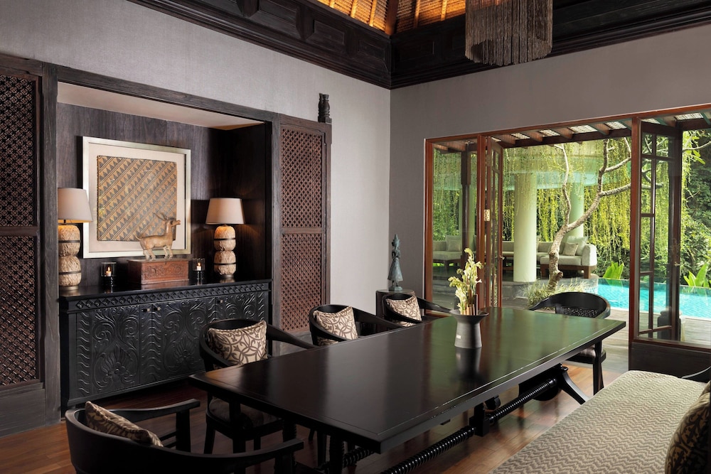 Villa, 2 Bedrooms, 1 King Bed, 2 Queen Beds, River View photo 3