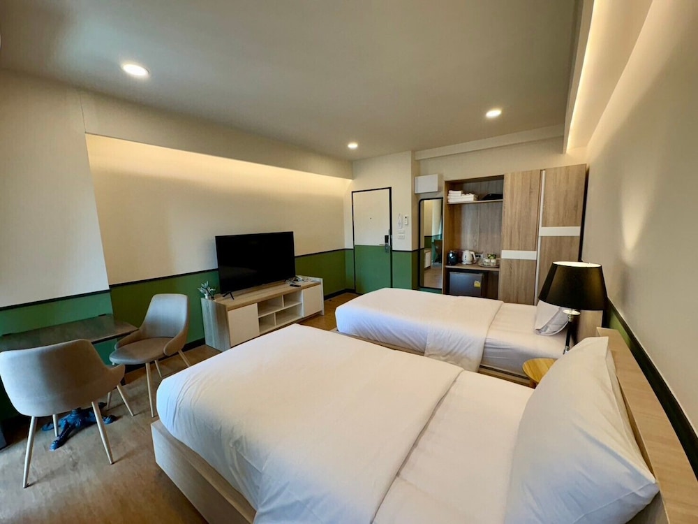 Deluxe Twin Room photo 3