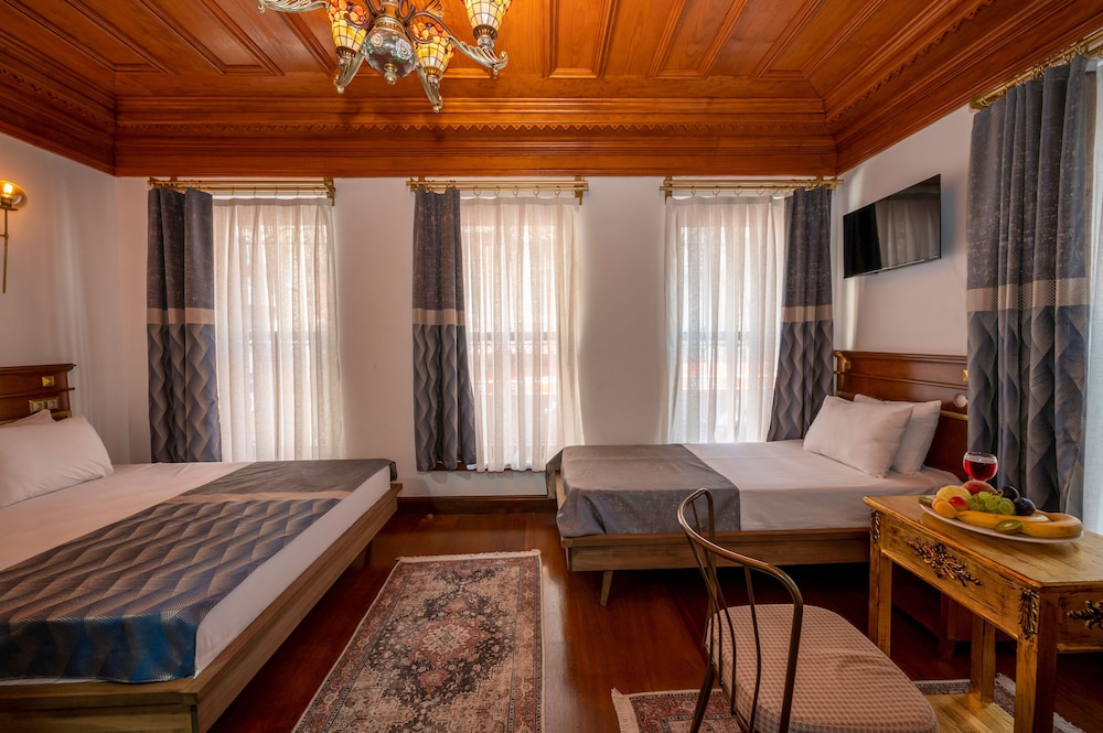 Deluxe Triple Room photo 1