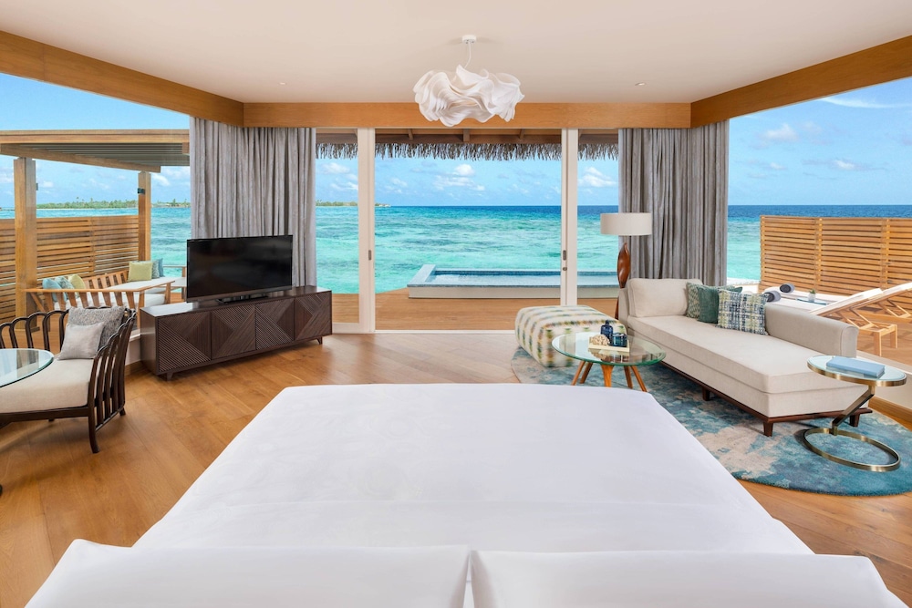 Duplex, 1 Bedroom, Overwater photo 2