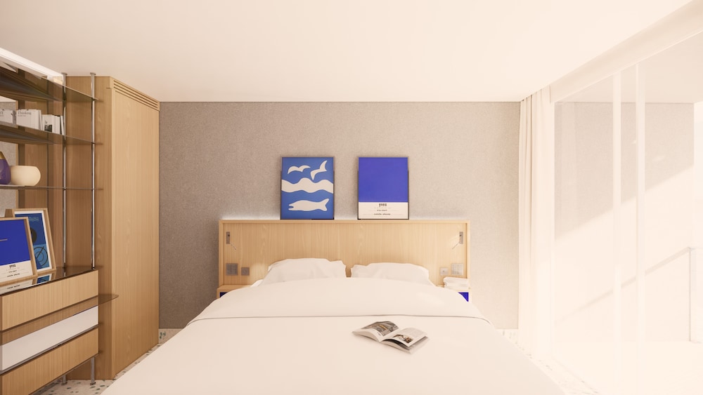 Superior Room, 1 King Bed, Balcony, Sea View