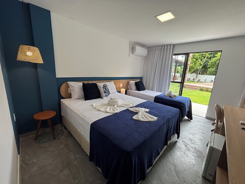 Triple Room, Pool View photo 1