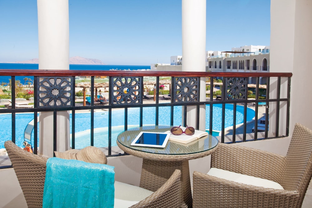 Junior Suite (Posh Club)