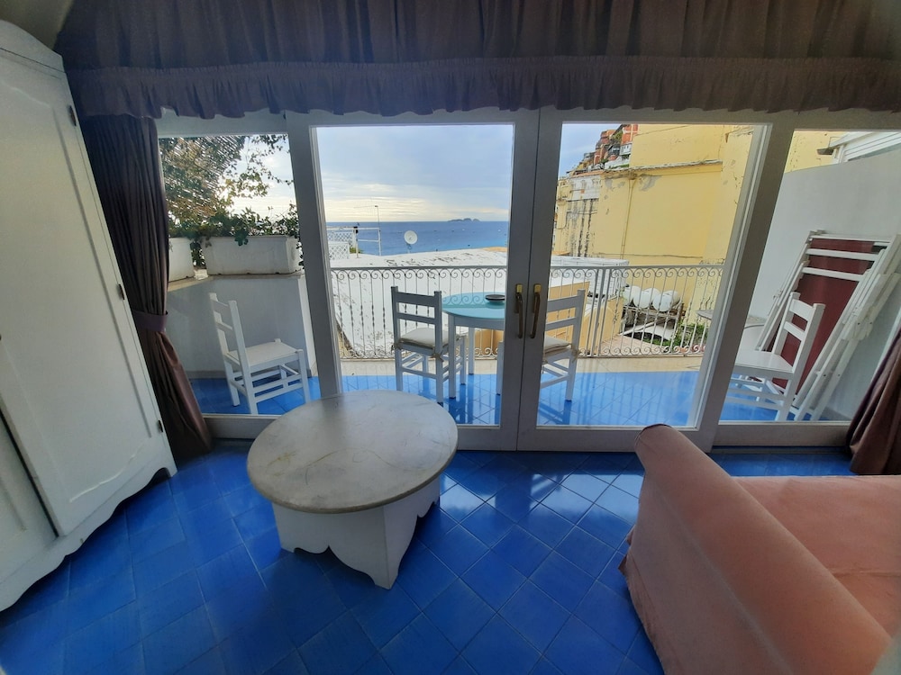 Triple Room, Partial Sea View photo 1