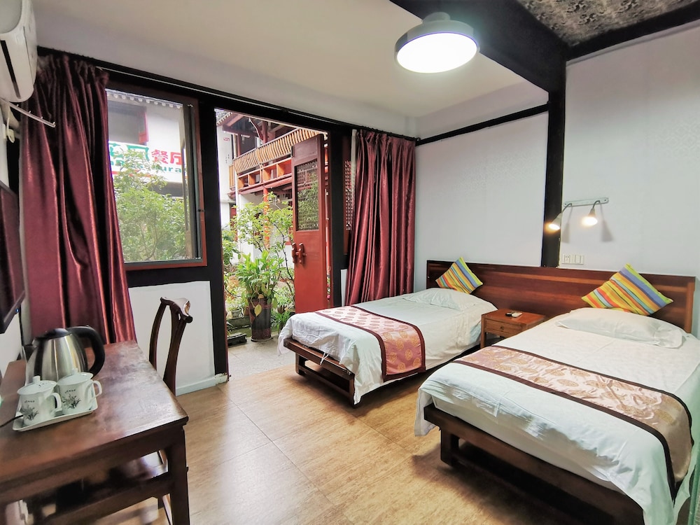 Standard Twin Room photo 1