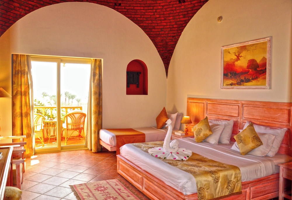 Standard Double or Twin Room, Garden View - Photo 6