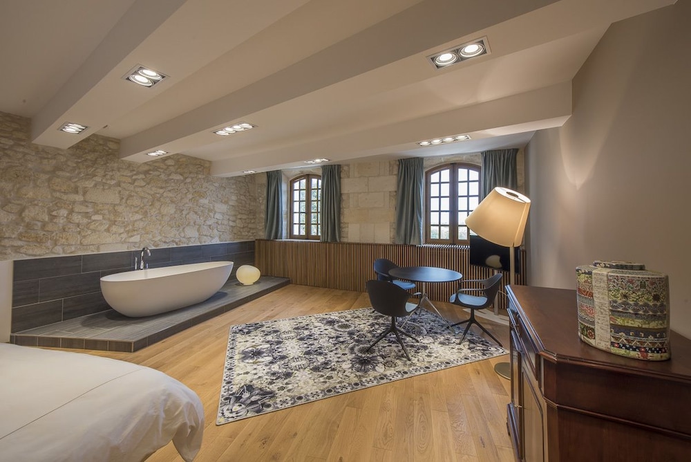 Prestige Double Room Semillion photo 3