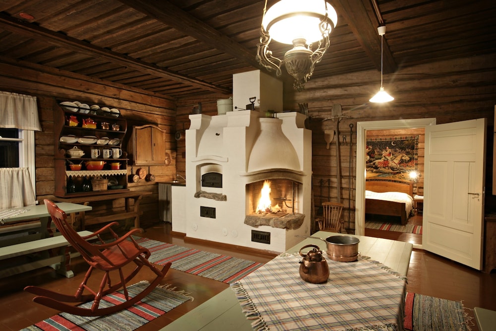Traditional House (East Village) photo 1