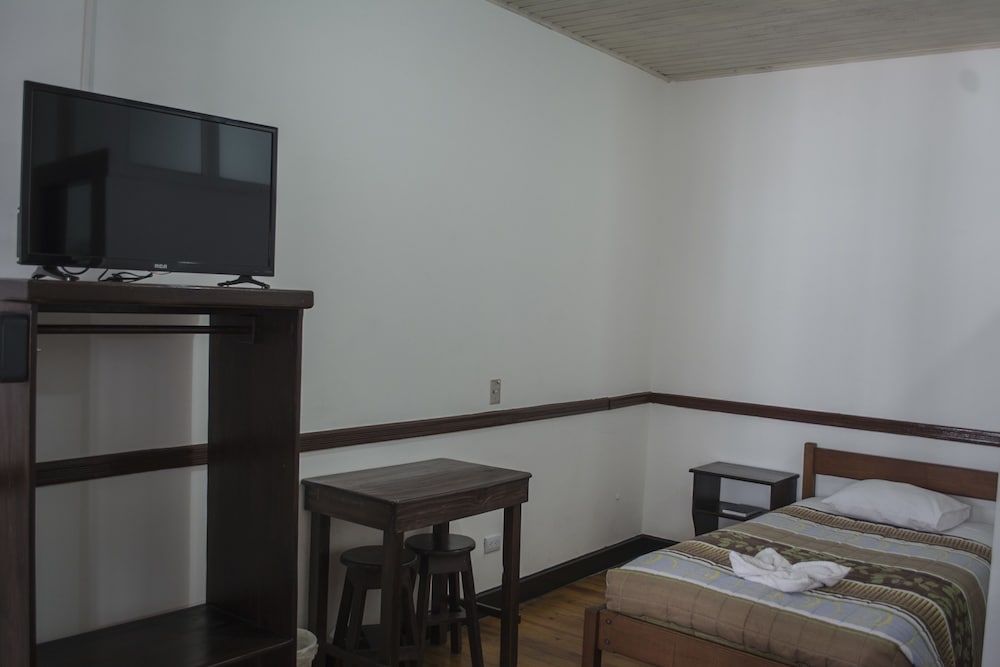 Standard Room, 3 Twin Beds