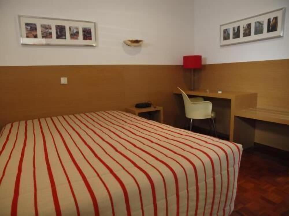 Double Room - Photo 7