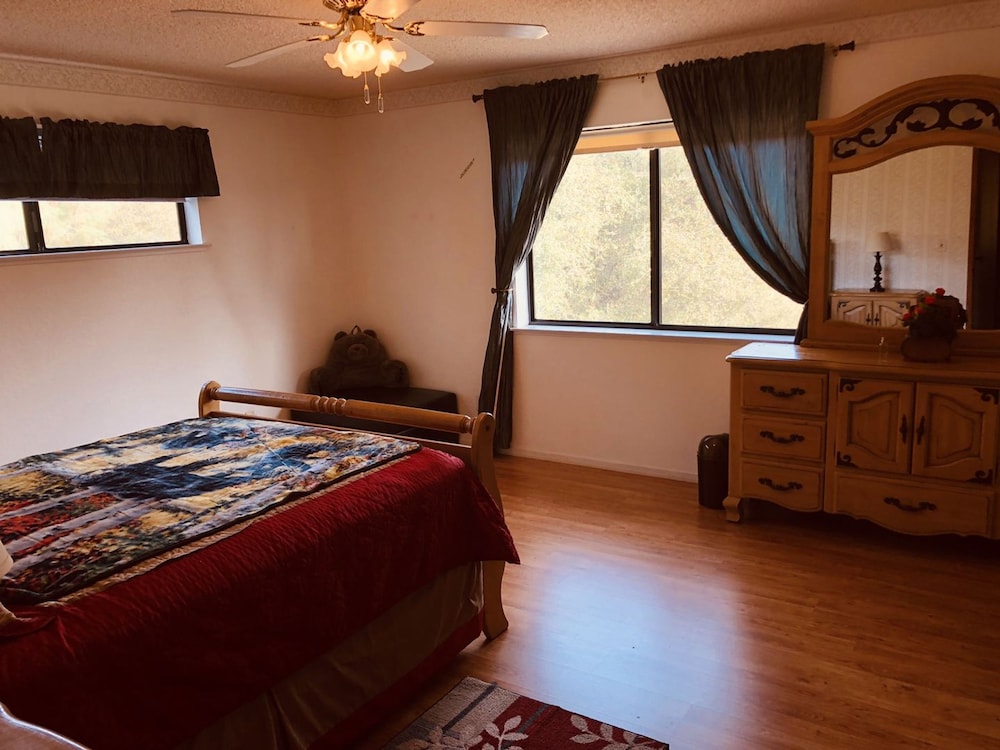 Cabin, 4 Bedrooms photo 2