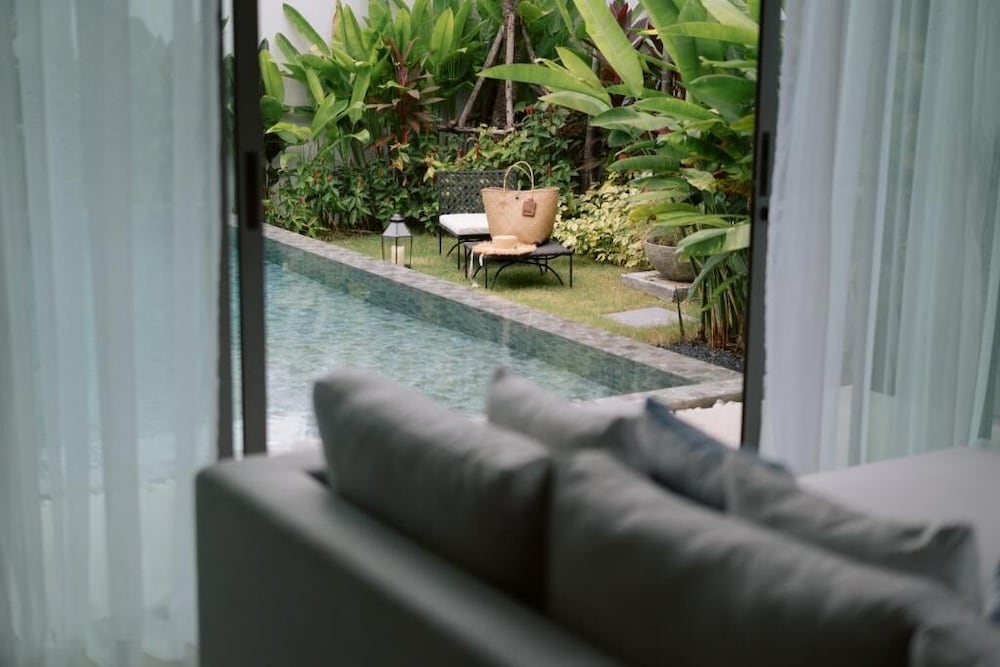 ALANNA 2 Bedrooms Pool Villa - Photo 12