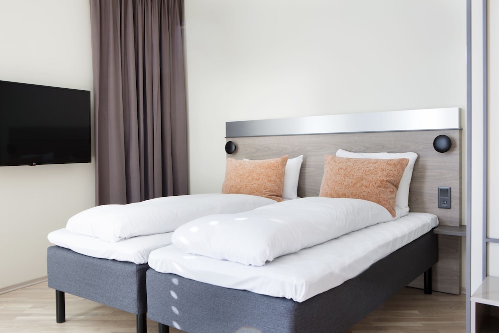 Standard Room, Multiple Beds, Non Smoking (2 Single and 2 Person Sofa Bed)
