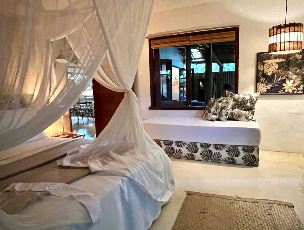 Main Villa photo 2
