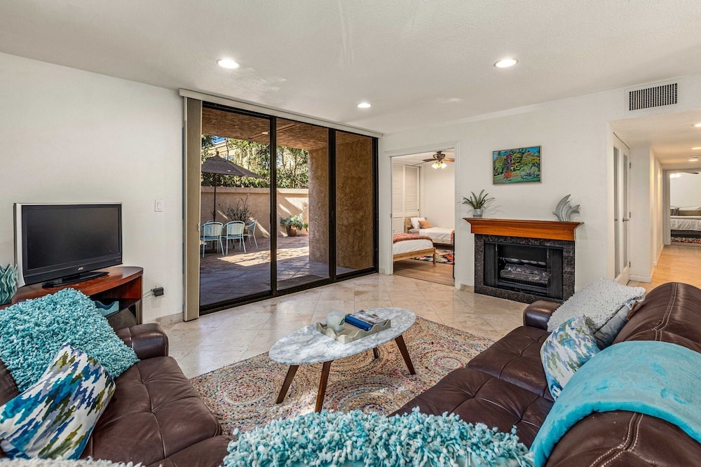Condo, 3 Bedrooms