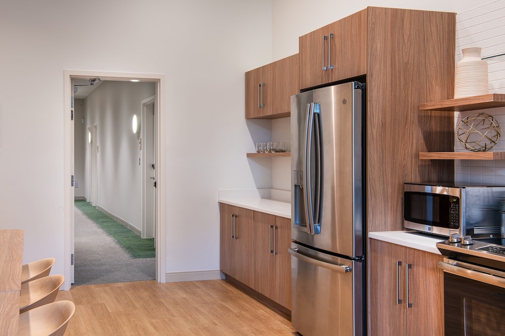 Studio Suite, Multiple Beds - Photo 14