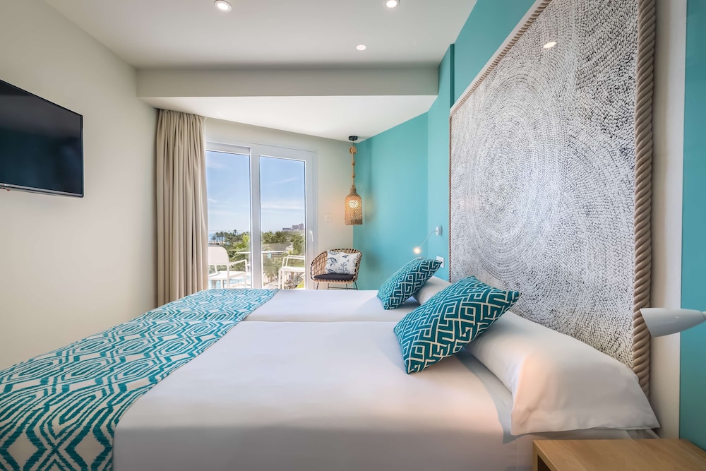 Double Room, Terrace, Partial Sea View