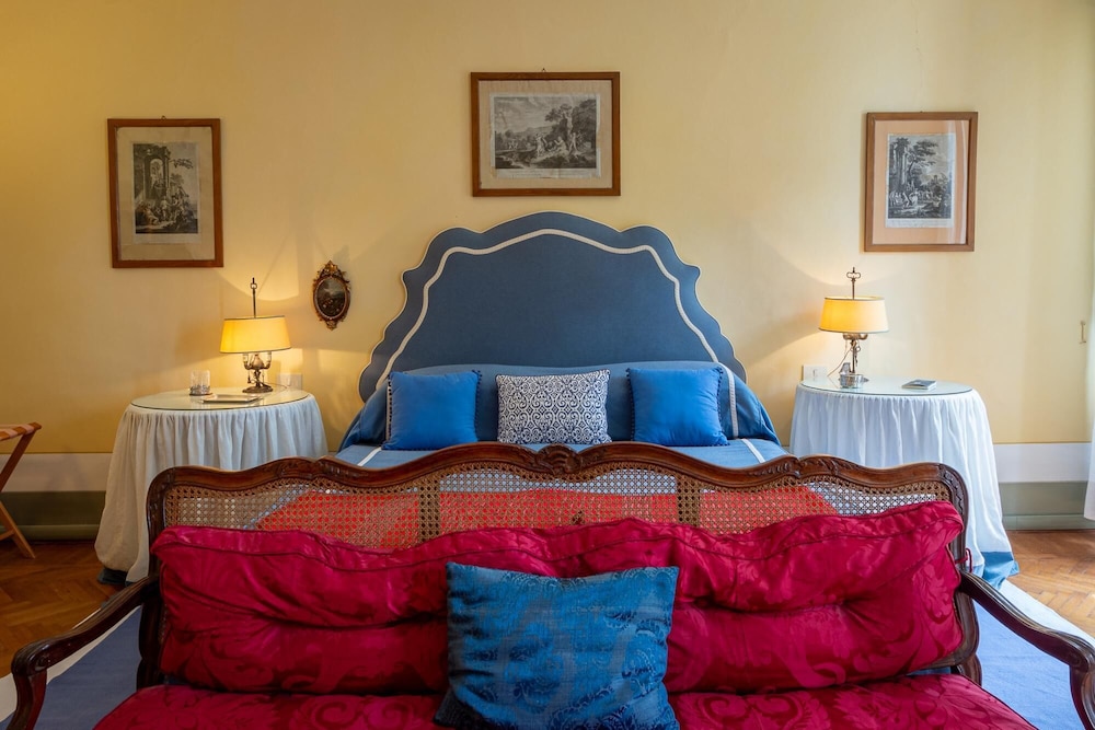 Villa di Tizzano Luxurious Retreat in Paradise, Photo 26