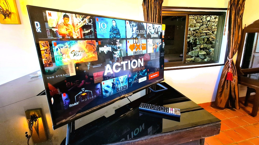 Deluxe Studio Suite - Photo 12