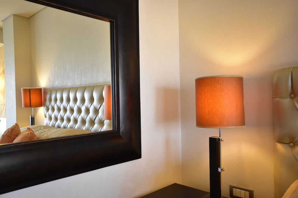 Exclusive Single Room, Sea View