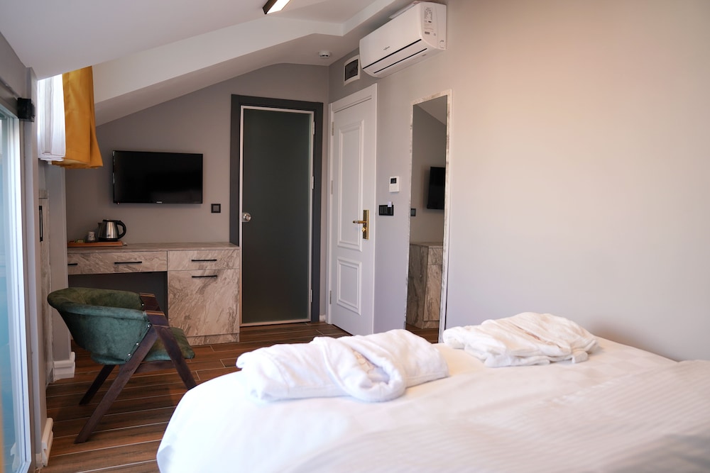 Standard Room, 1 Double Bed photo 2